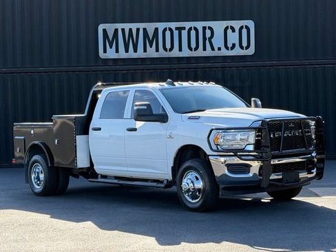 Used 2023 RAM 3500 Tradesman w/ Chrome Appearance Group AWD/4WD image 1