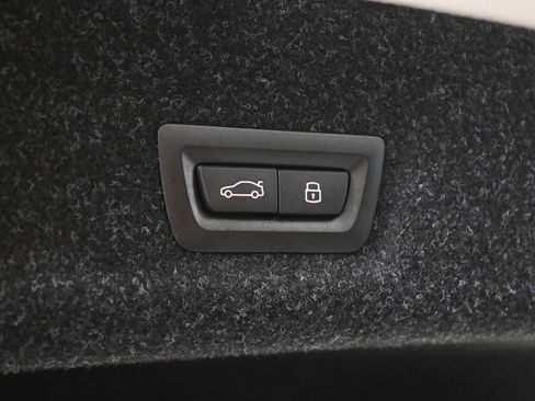 New 2026 BMW 330i xDrive Sedan w/ M Sport Package image 38