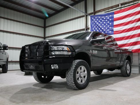 Used 2017 RAM 2500 Laramie w/ Protection Group AWD/4WD image 3