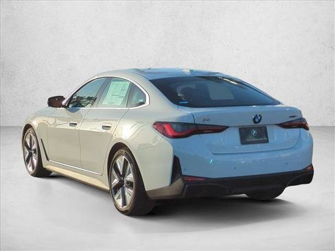 Used 2026 BMW i4 eDrive40 w/ Premium Package RWD image 9
