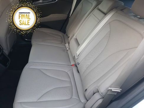 Used 2022 Lincoln Nautilus Reserve w/ Cargo Utility Package image 8