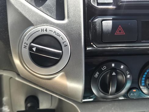 Used 2015 Toyota Tacoma TRD Pro AWD/4WD image 13