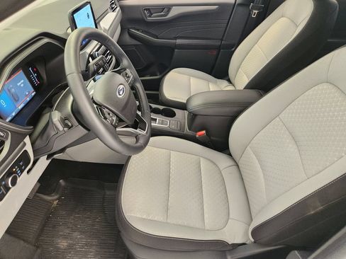 Used 2024 Ford Escape Active AWD/4WD image 13