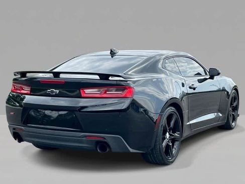 Used 2018 Chevrolet Camaro SS RWD image 8