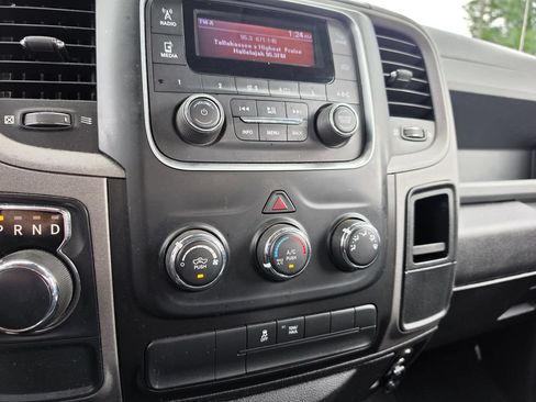 Used 2019 RAM 1500 Express RWD image 26