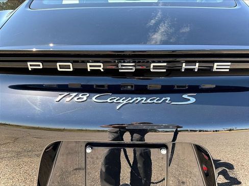 Used 2018 Porsche 718 Cayman S RWD image 22