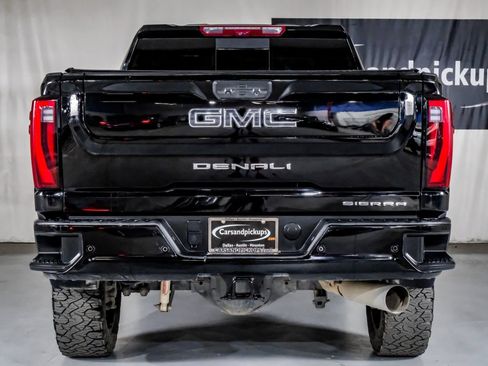 Used 2024 GMC Sierra 2500 Denali Ultimate AWD/4WD image 9