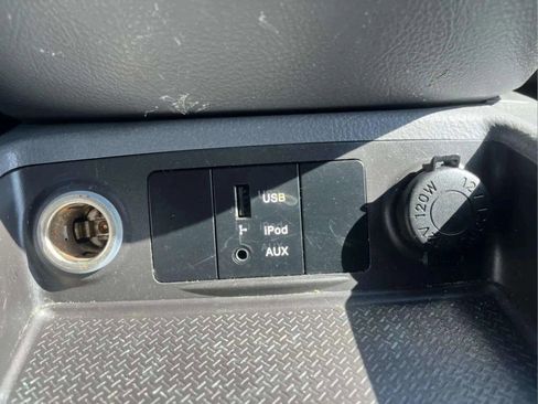 Used 2011 Hyundai Santa Fe SE w/ Premium Pkg 3 image 15