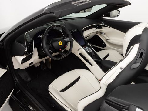 Used 2024 Ferrari Roma Spider image 54