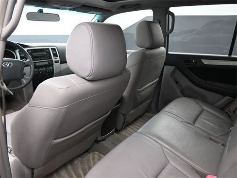 Used 2007 Toyota 4Runner SR5 image 23