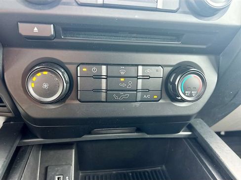 Used 2017 Ford F150 XL w/ Equipment Group 101A Mid AWD/4WD image 19