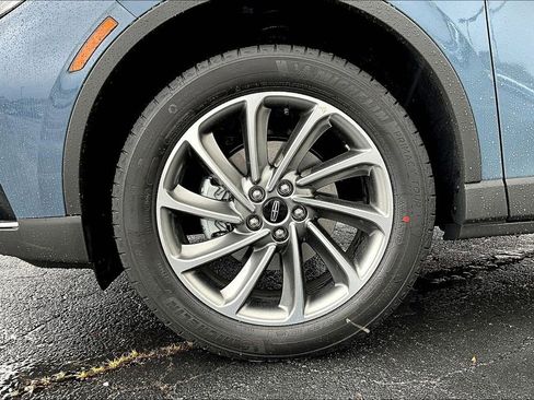 New 2026 Lincoln Corsair Premiere image 12