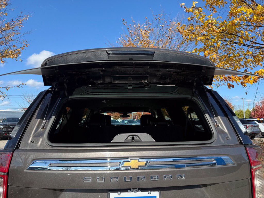 Used 2021 Chevrolet Suburban LT w/ Luxury Package AWD/4WD image 11