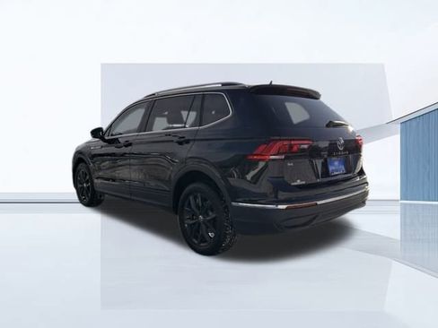 Used 2024 Volkswagen Tiguan SE image 7