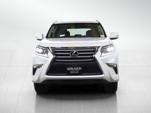 Used 2018 Lexus GX 460 Premium w/ Premium Package image 8