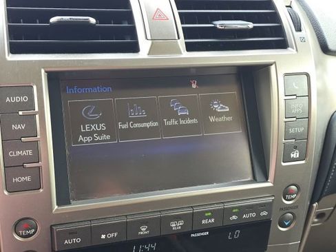 Used 2020 Lexus GX 460 Premium AWD/4WD image 32