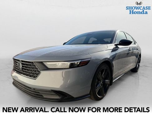 Used 2023 Honda Accord Sport image 2