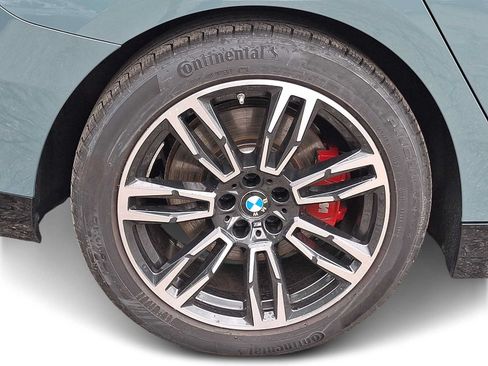 Used 2026 BMW 530i xDrive w/ M Sport Package AWD/4WD image 7
