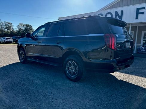 New 2025 Ford Expedition Max Active image 7