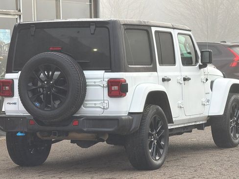 Used 2023 Jeep Wrangler Unlimited Sahara image 4