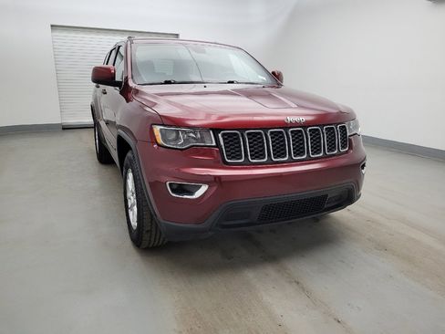 Used 2019 Jeep Grand Cherokee Laredo image 14