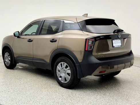Used 2025 Nissan Kicks S AWD/4WD image 7