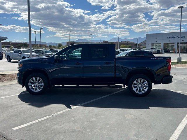 Certified 2022 Chevrolet Silverado 1500 Custom AWD/4WD image 2