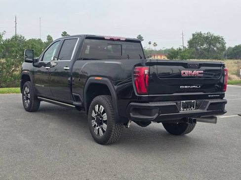 New 2026 GMC Sierra 2500 Denali w/ Denali Reserve Package AWD/4WD image 7