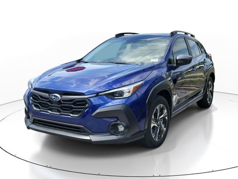 Used 2024 Subaru Crosstrek 2.0i Premium image 3
