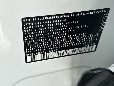 Used 2025 Volkswagen Taos S image 27