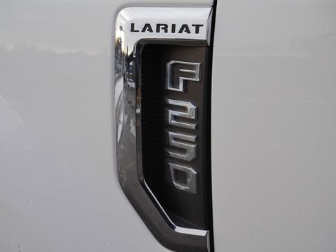 Used 2017 Ford F250 Lariat image 15