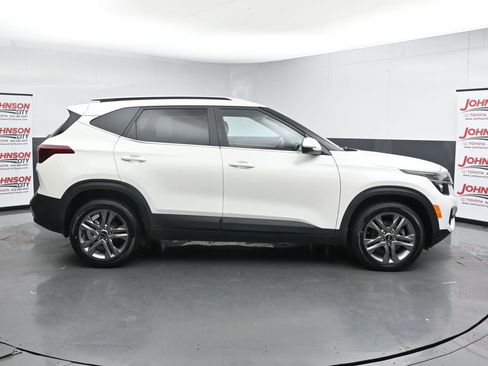 Used 2021 Kia Seltos S FWD image 9