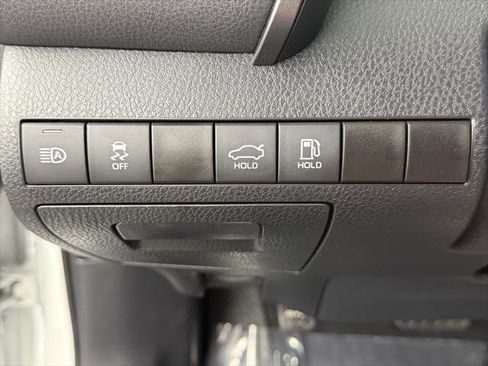 Used 2024 Toyota Camry SE image 24