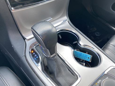 Used 2020 Jeep Grand Cherokee Limited w/ Premium Lighting Group image 25