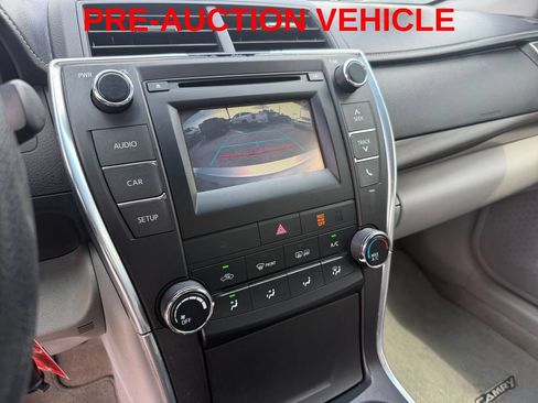 Used 2015 Toyota Camry LE FWD image 18