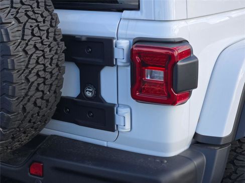 New 2026 Jeep Wrangler Rubicon image 9