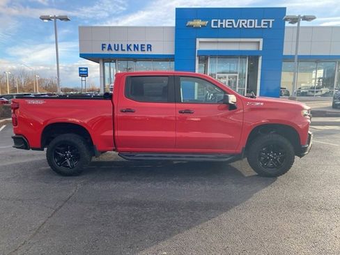 Used 2019 Chevrolet Silverado 1500 LT Trail Boss image 4