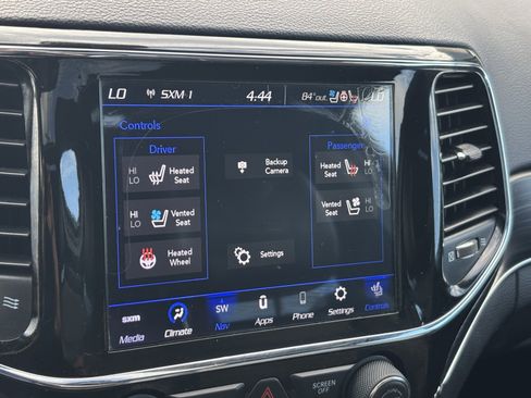 Used 2020 Jeep Grand Cherokee Limited w/ Luxury Group II image 23