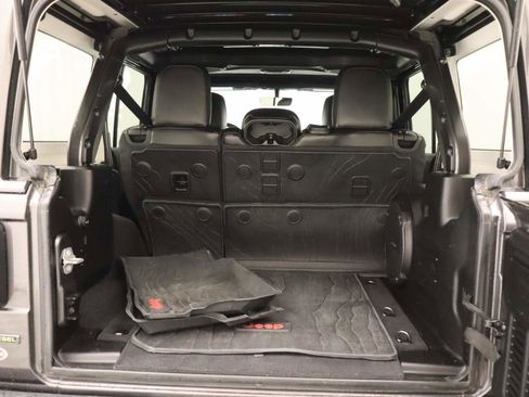 Used 2021 Jeep Wrangler Unlimited Rubicon AWD/4WD image 18