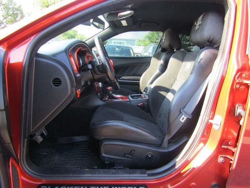 Used 2020 Dodge Charger Scat Pack w/ Plus Group RWD image 9