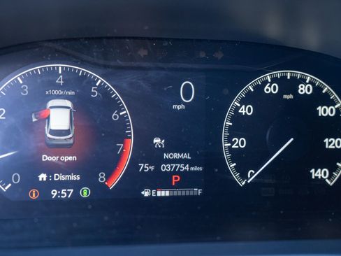 Used 2024 Honda HR-V Sport image 33