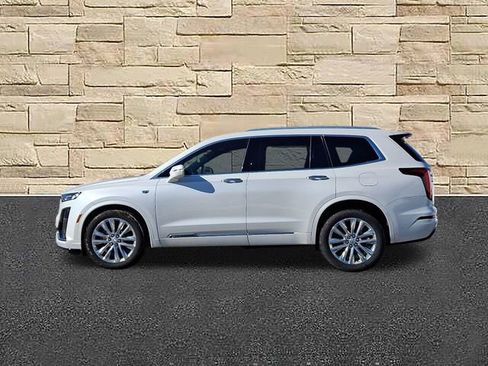 Used 2020 Cadillac XT6 Premium Luxury w/ LPO, Floor Liner Package image 2