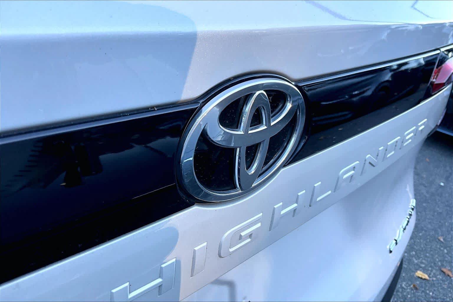 Certified 2026 Toyota Grand Highlander AWD Hybrid image 29