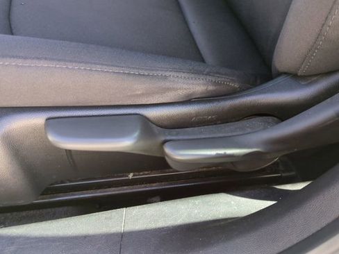 Used 2020 Chevrolet Malibu LS image 21