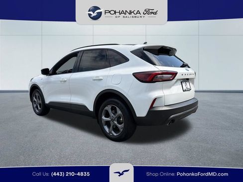 Certified 2025 Ford Escape ST-Line Select w/ Tech Pack #1 AWD/4WD image 7
