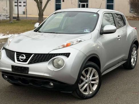 Used 2013 Nissan Juke SL image 2