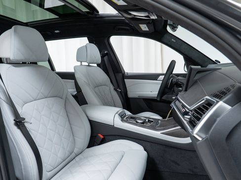 New 2026 BMW X7 xDrive40i w/ M Sport Package image 22