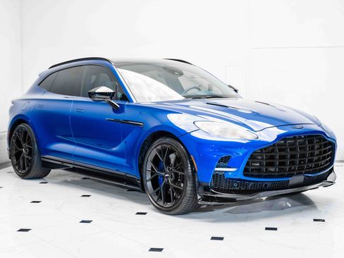 Used 2024 Aston Martin DBX 707 image 1