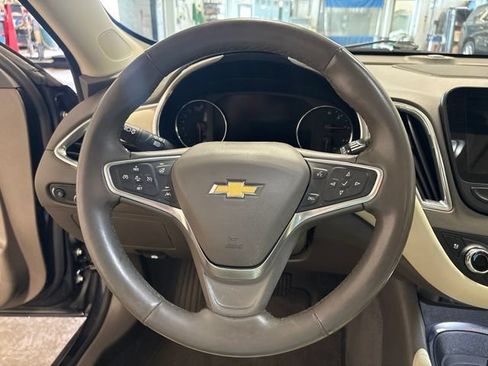 Used 2023 Chevrolet Malibu LT FWD image 16