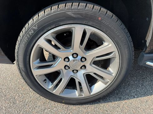 Used 2016 Cadillac Escalade Luxury AWD/4WD image 37